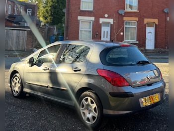 Used Peugeot 308 2010 for sale - 76449168: Photo