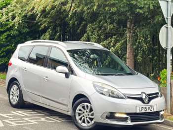 2015 (15) - 1.5 dCi Dynamique TomTom 5dr EDC