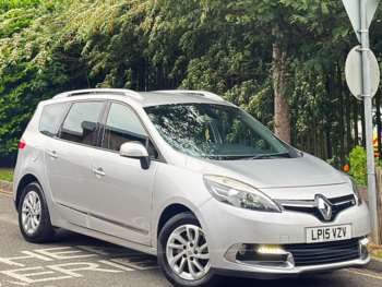 Used Renault Grand Scenic 2015 for sale - 74969132: Photo