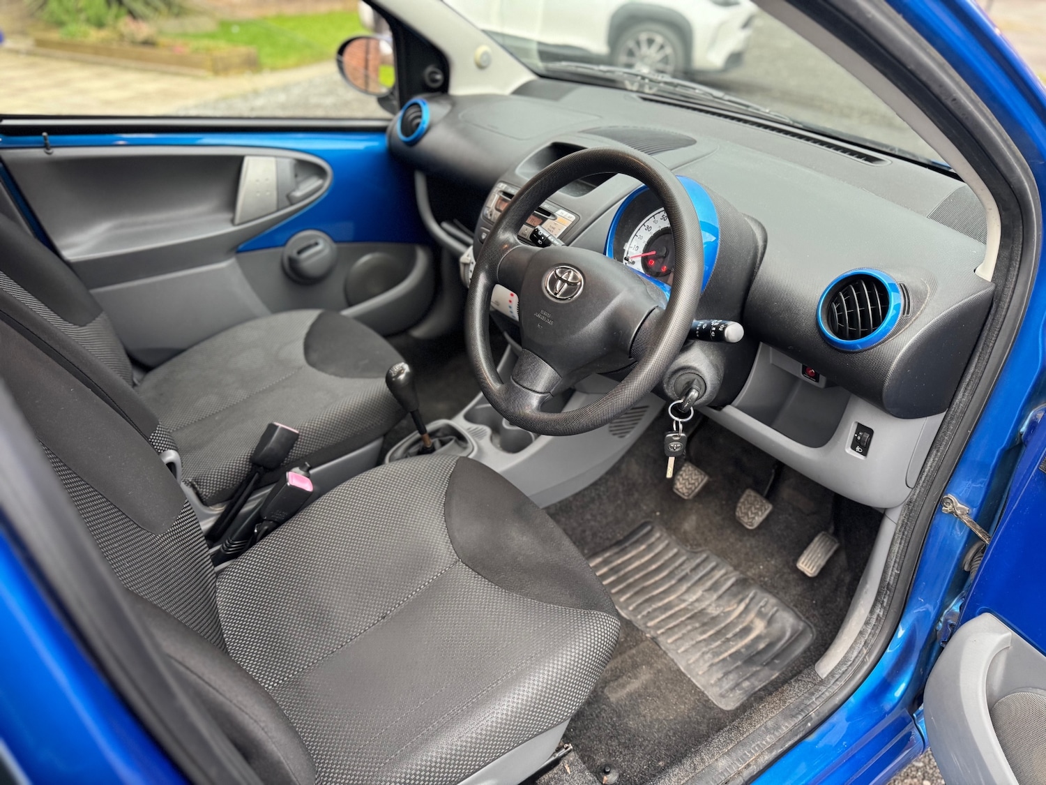 Used Toyota AYGO 2010 for sale - 77506503: Photo 12