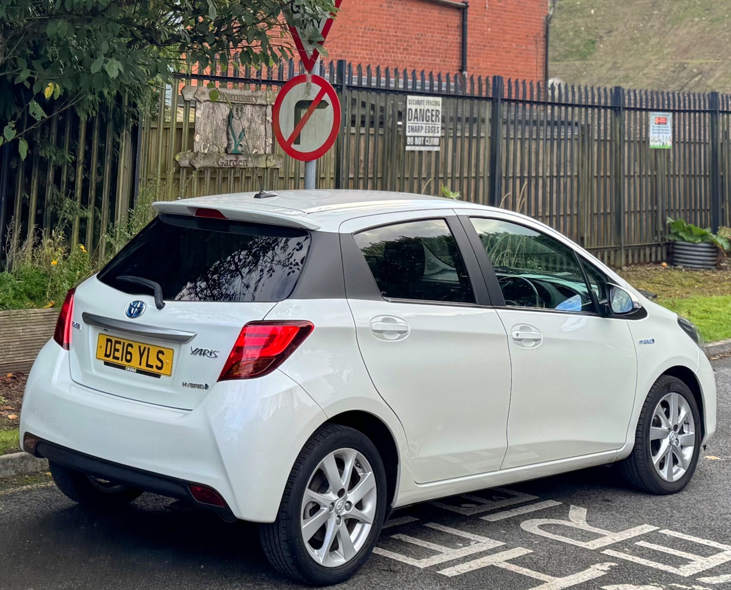 Vehicle 21