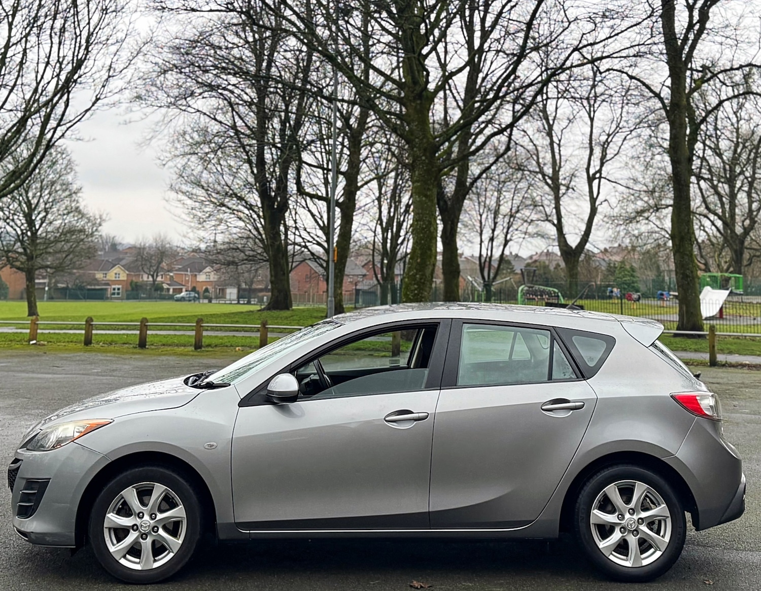 Used Mazda Mazda3 2010 for sale - 77241410: Photo 8