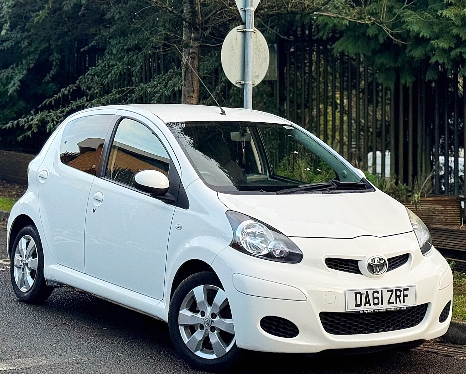 Used Toyota AYGO 2012 for sale - 76974606: Photo 2