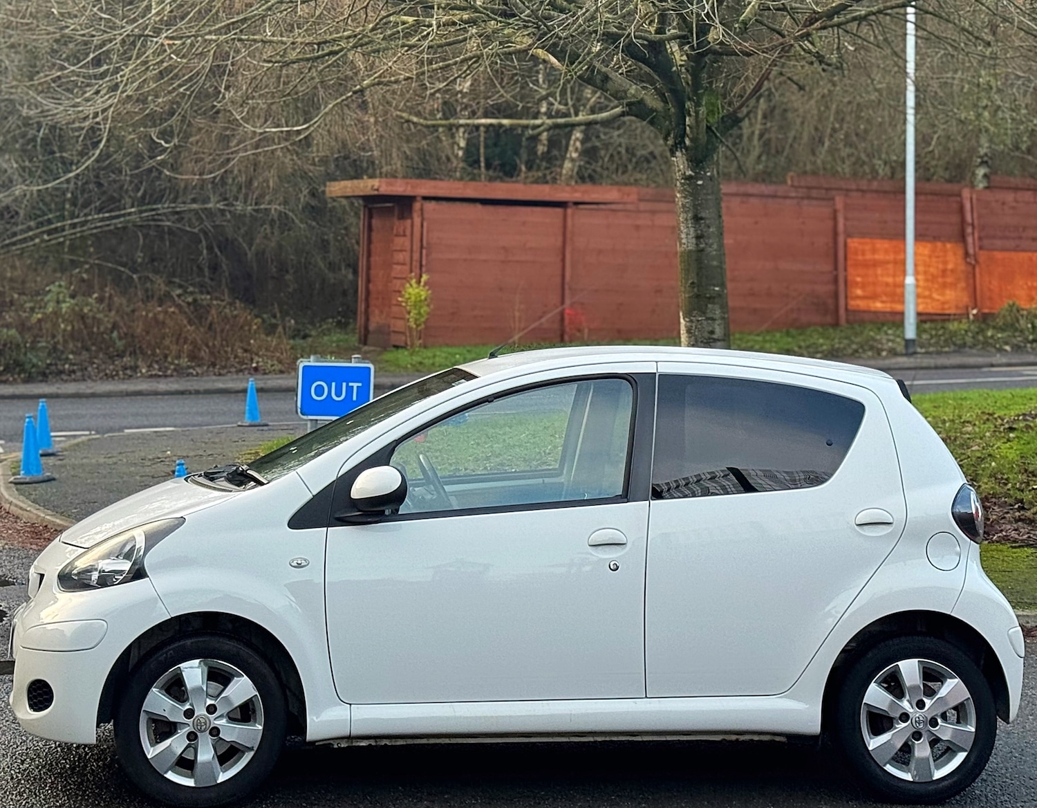 Used Toyota AYGO 2012 for sale - 76974606: Photo 20