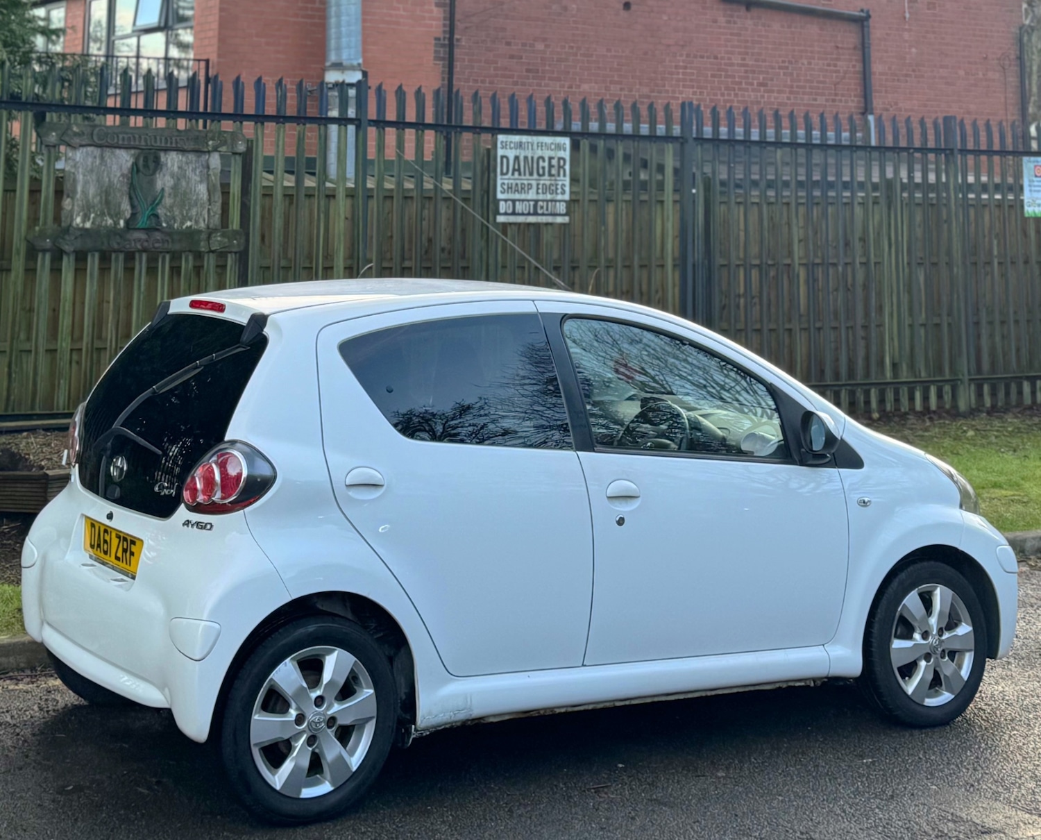 Used Toyota AYGO 2012 for sale - 76974606: Photo 22