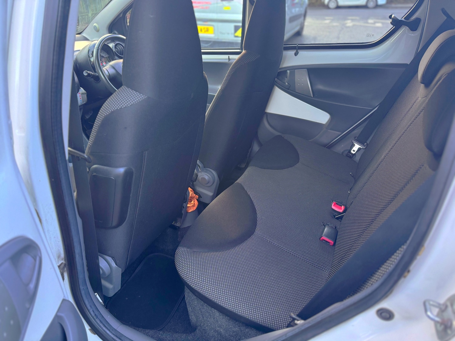 Used Toyota AYGO 2012 for sale - 76974606: Photo 35