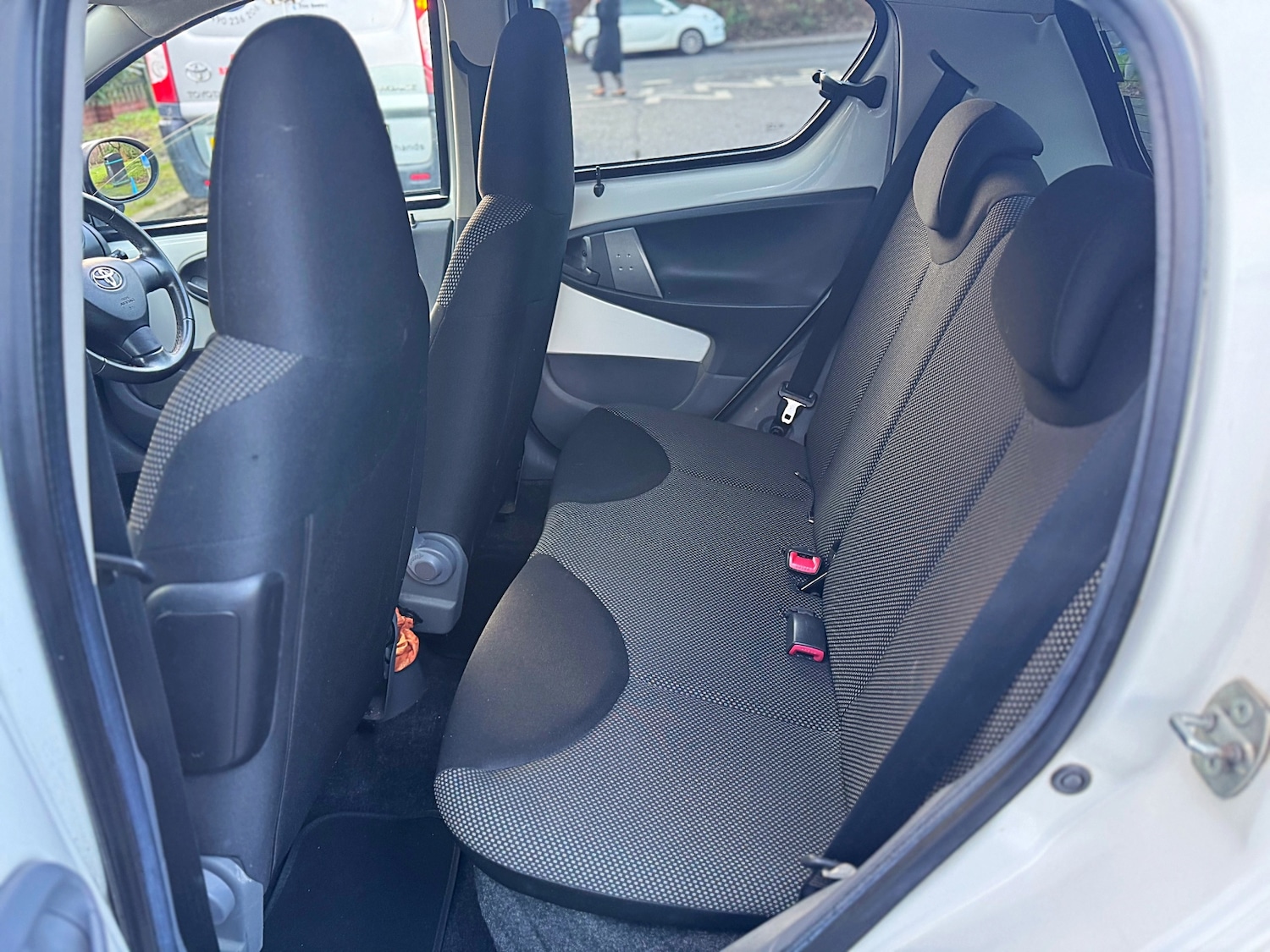 Used Toyota AYGO 2012 for sale - 76974606: Photo 36