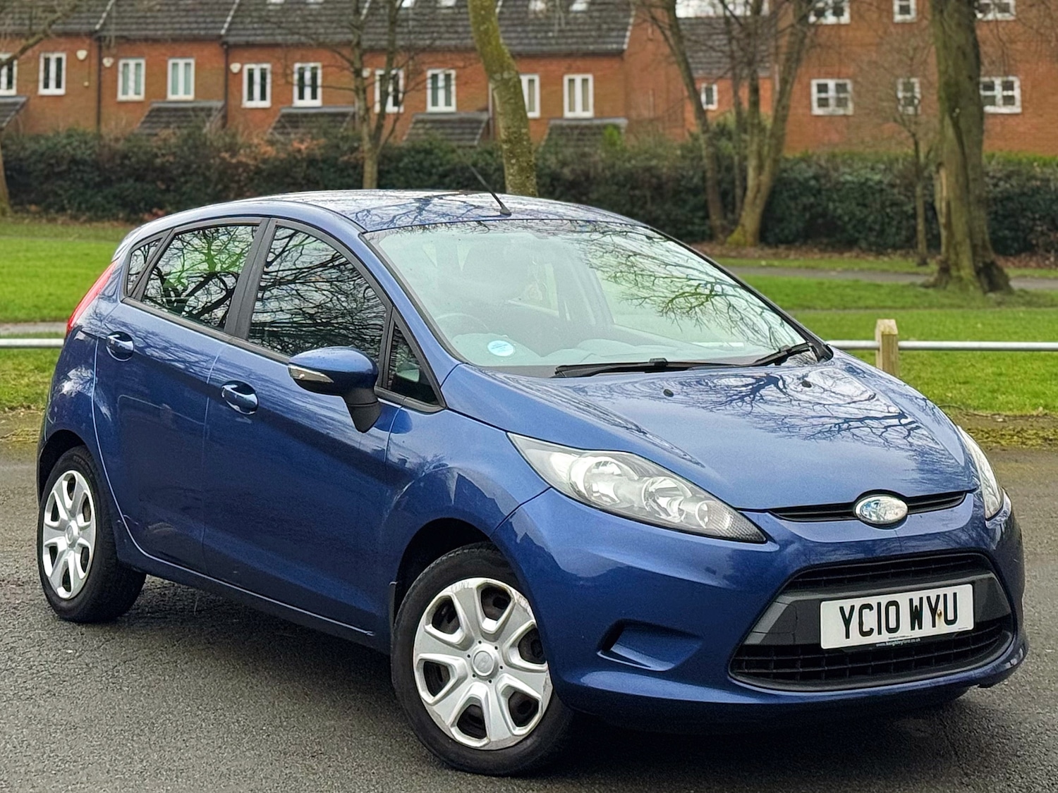 Used Ford Fiesta 2010 for sale - 77611372: Photo 2