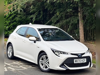 2020 (70) - 1.8 VVT-i Hybrid Icon Tech 5dr CVT