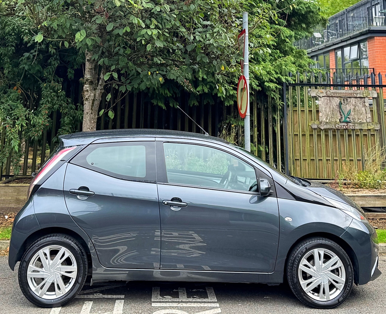 Used Toyota AYGO 2015 for sale - 76022770: Photo 19