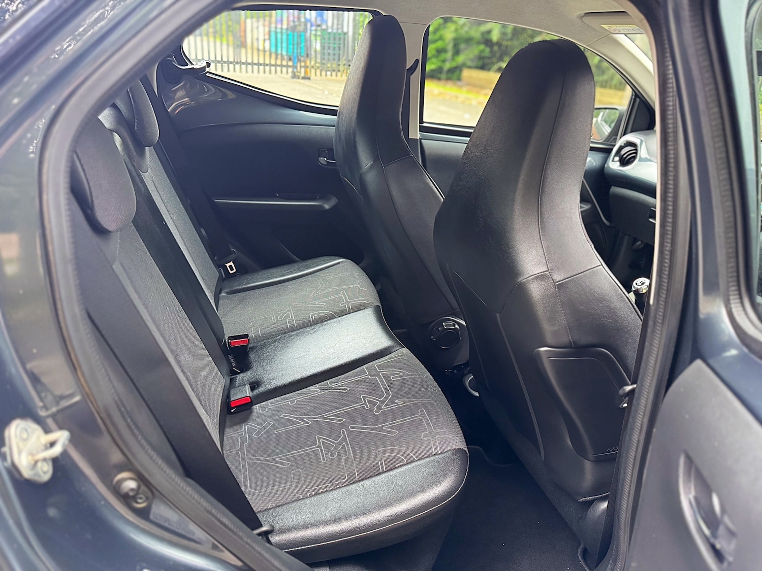 Used Toyota AYGO 2015 for sale - 76022770: Photo 32