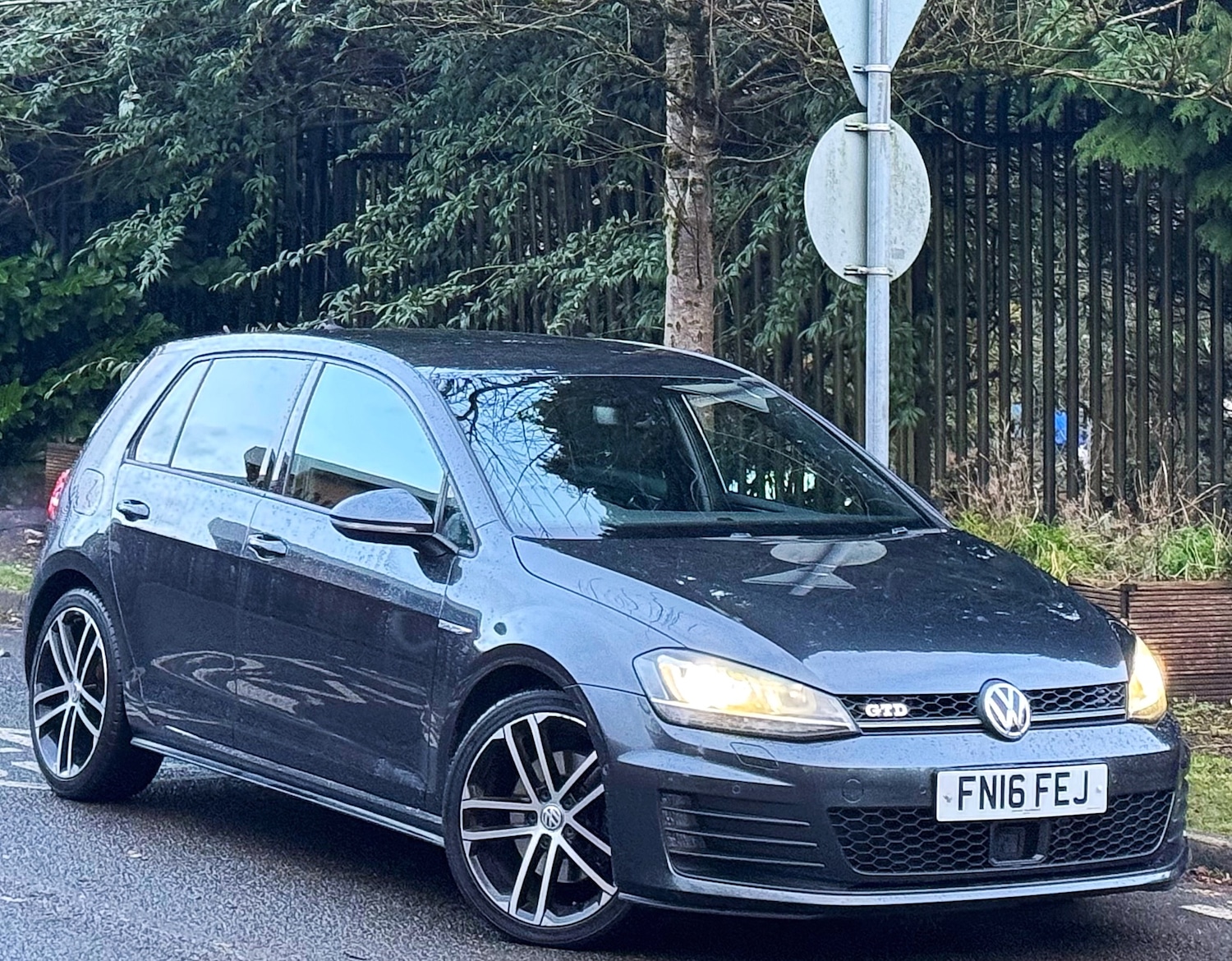 Used Volkswagen Golf 2016 for sale - 77190338: Photo 1