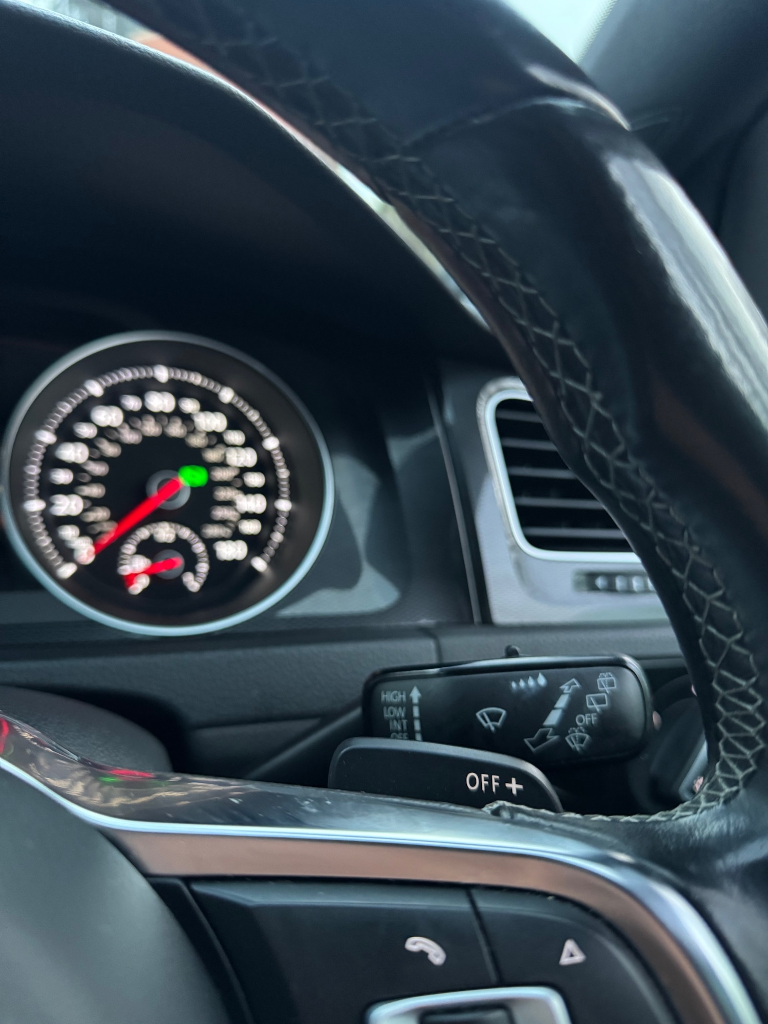 Used Volkswagen Golf 2016 for sale - 77190338: Photo 50