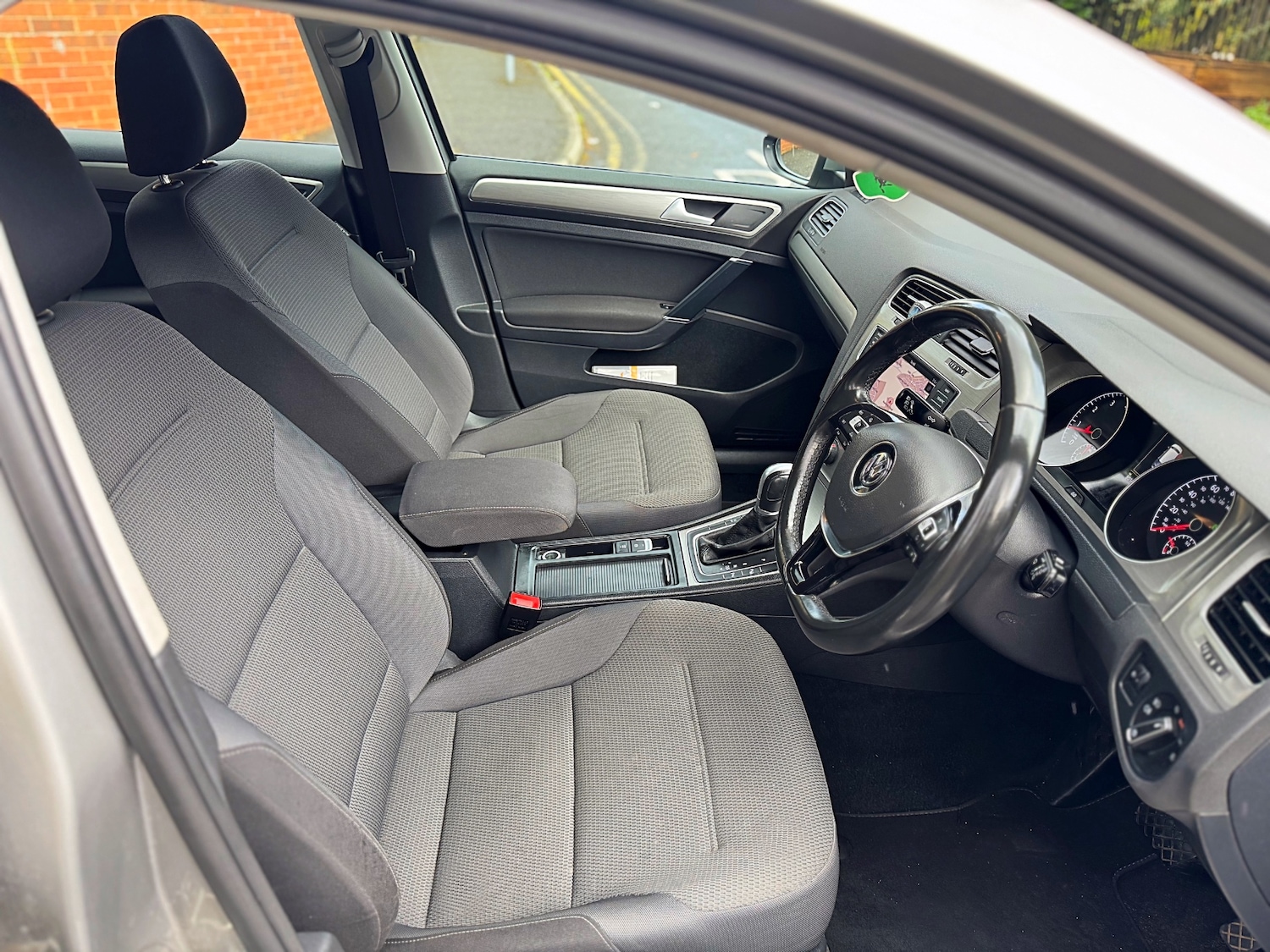 Used Volkswagen Golf 2016 for sale - 78185814: Photo 32