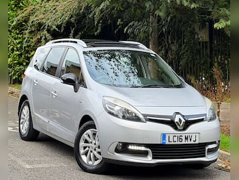 Used Renault Grand Scenic 2016 for sale - 79700617: Photo