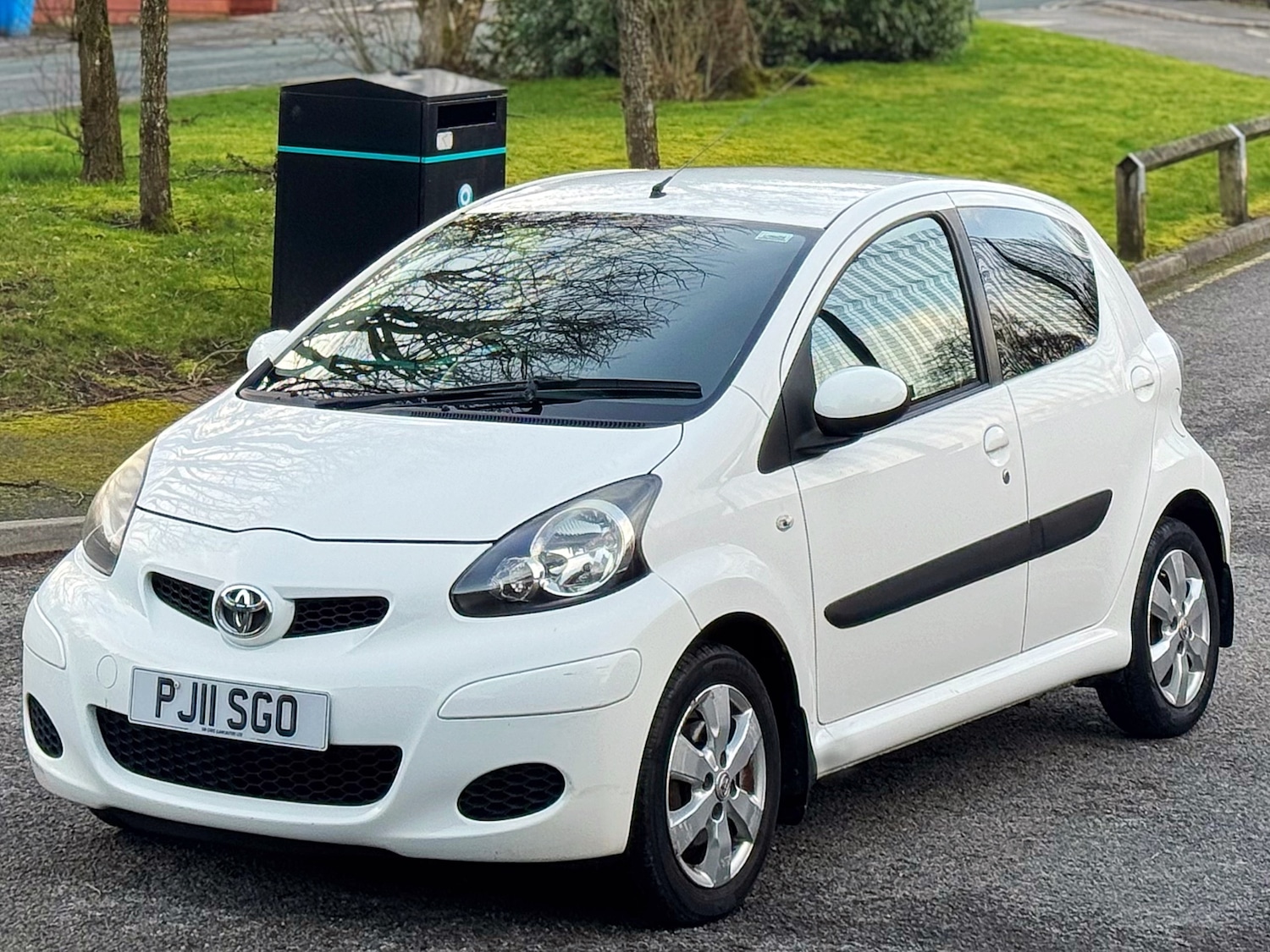 Used Toyota AYGO 2011 for sale - 77663765: Photo 15