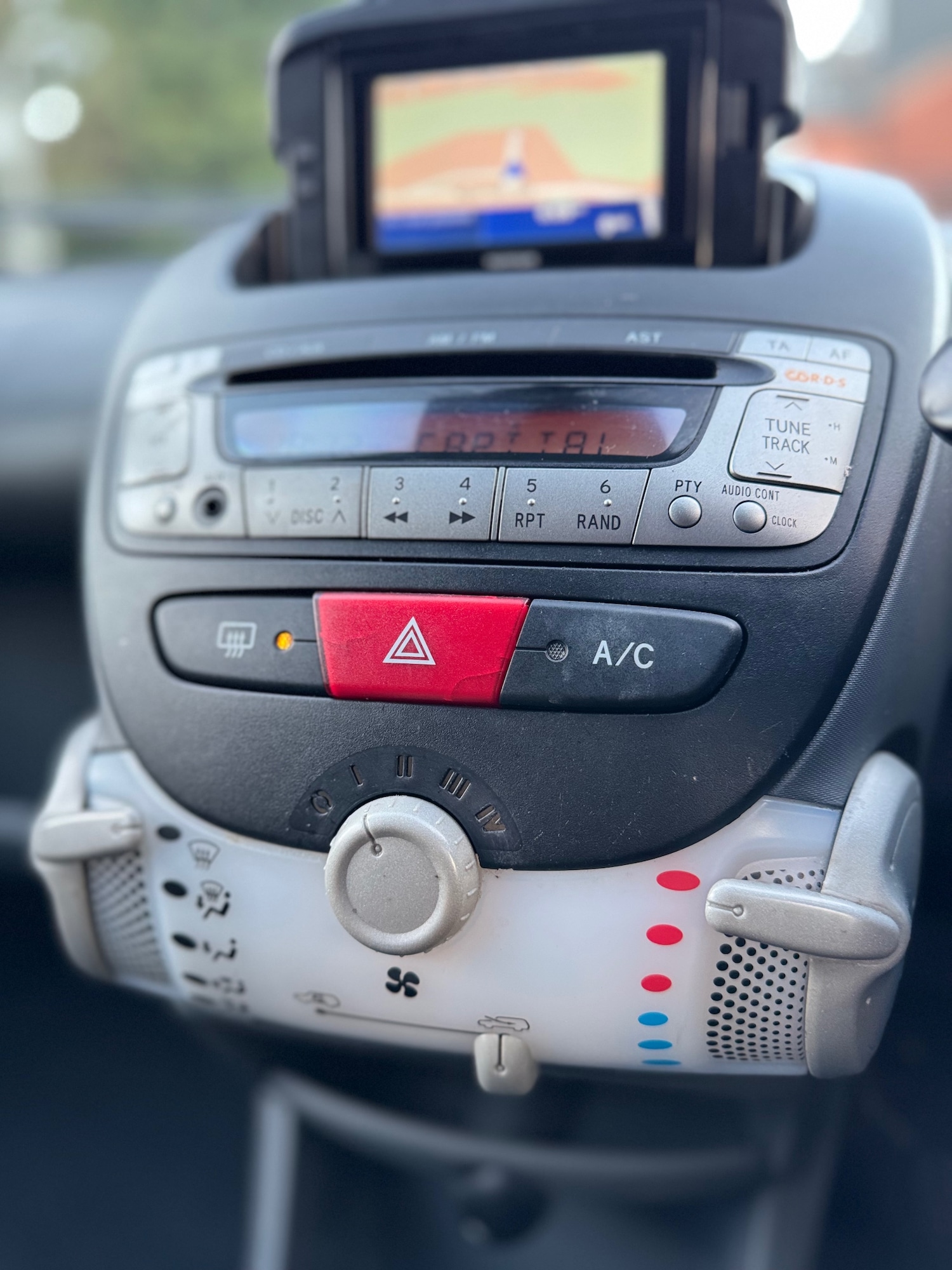 Used Toyota AYGO 2011 for sale - 77663765: Photo 43