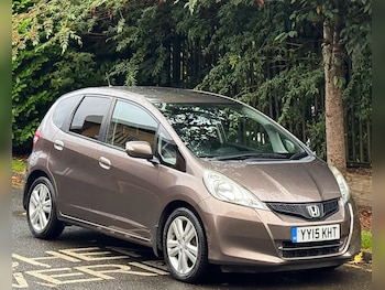 Used Honda Jazz 2015 for sale - 75742128: Photo