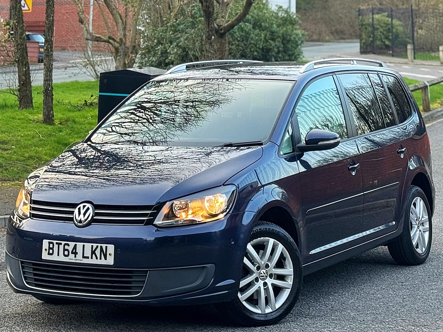 Used Volkswagen Touran 2014 for sale - 77970776: Photo 14