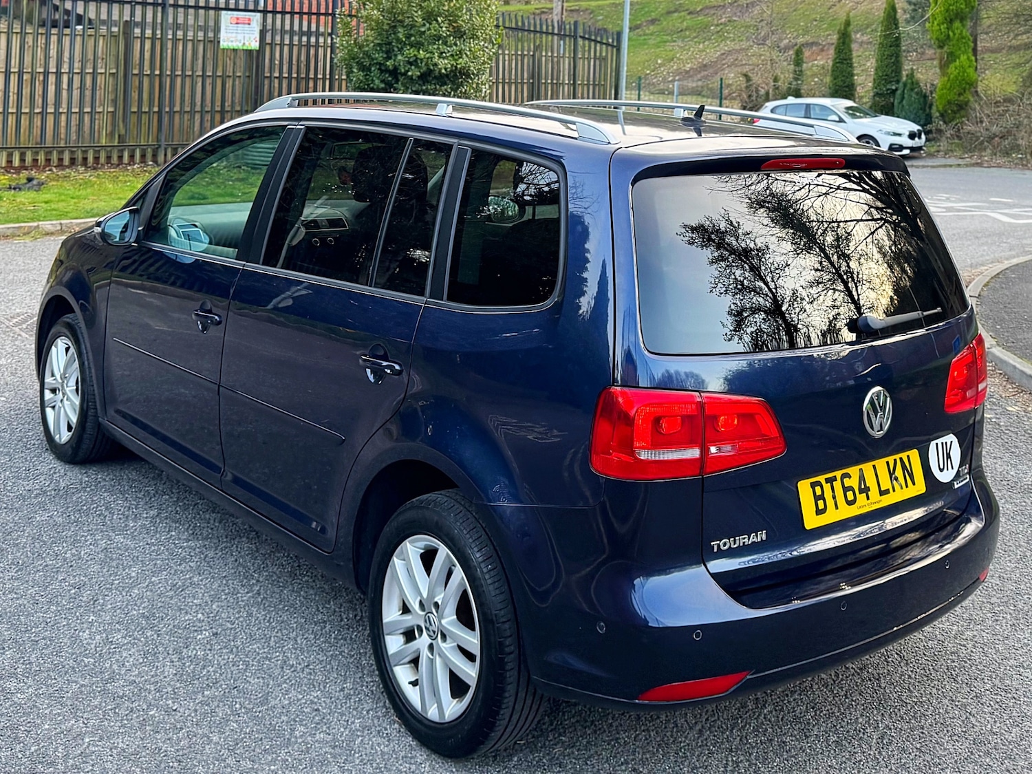 Used Volkswagen Touran 2014 for sale - 77970776: Photo 27