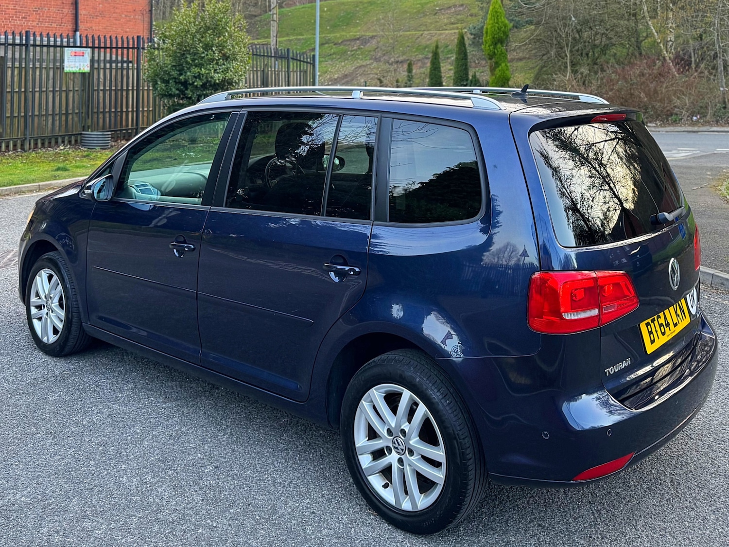 Used Volkswagen Touran 2014 for sale - 77970776: Photo 28