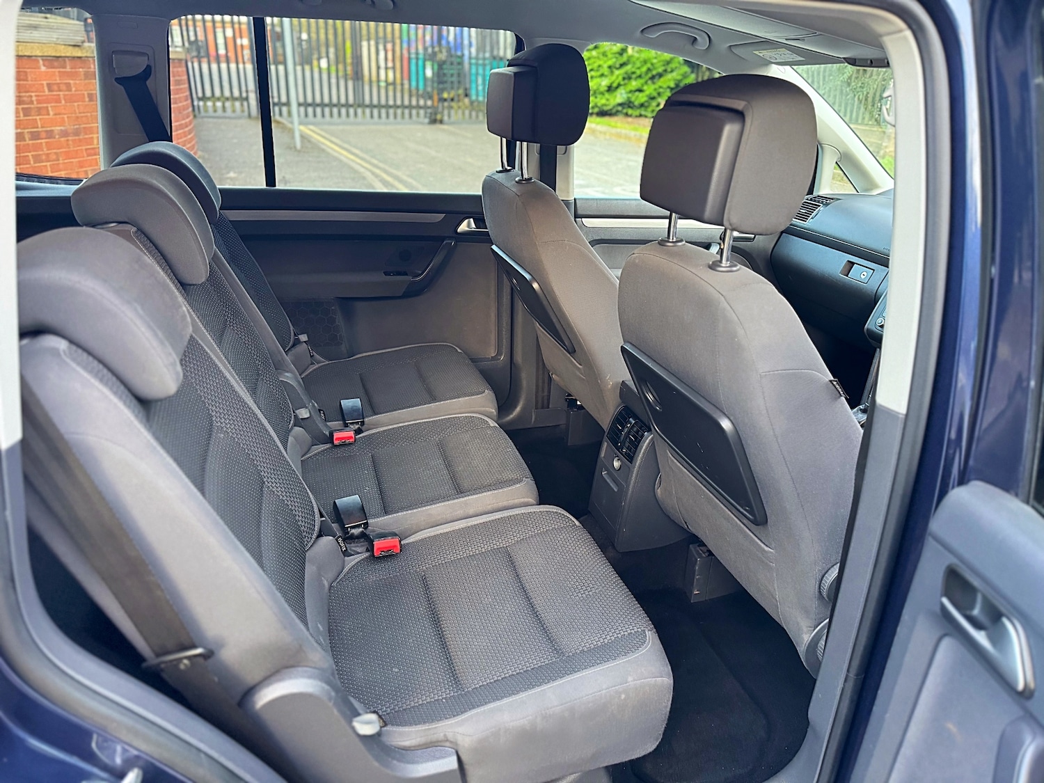 Used Volkswagen Touran 2014 for sale - 77970776: Photo 33