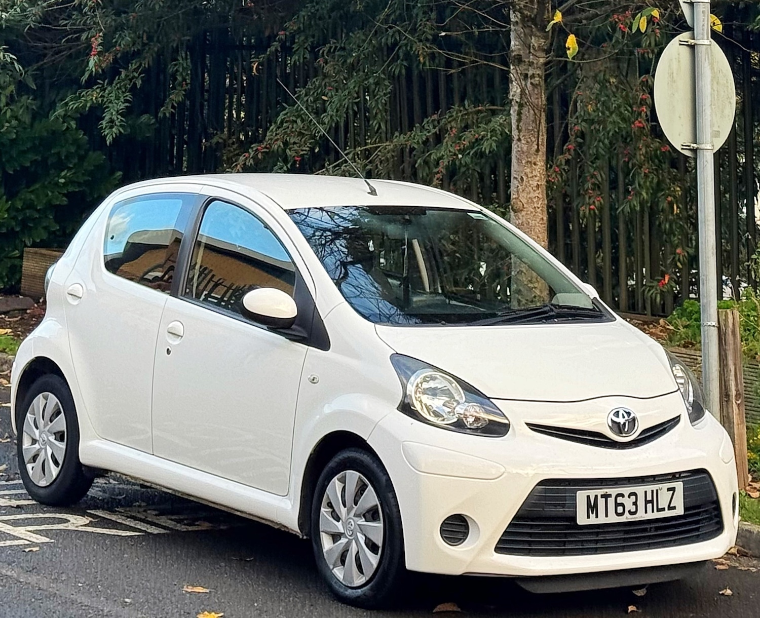 Used Toyota AYGO 2013 for sale - 76526763: Photo 4