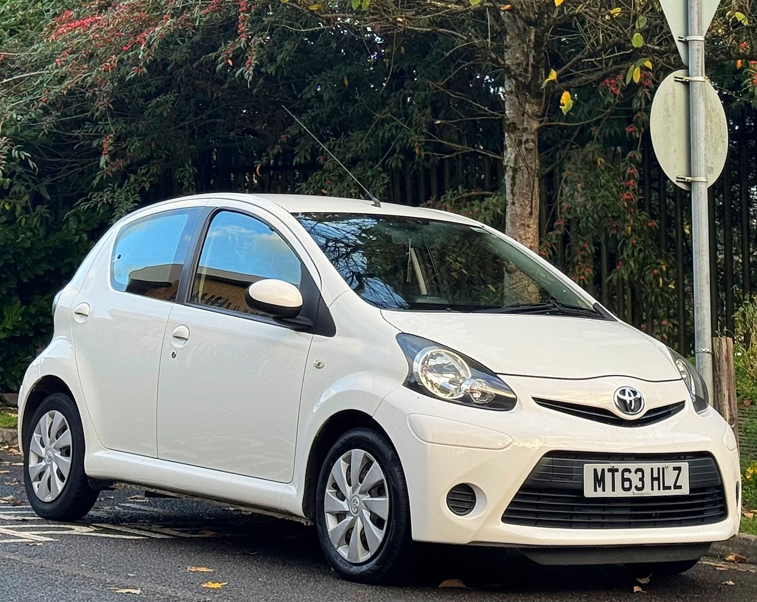 Used Toyota AYGO 2013 for sale - 76526763: Photo 6