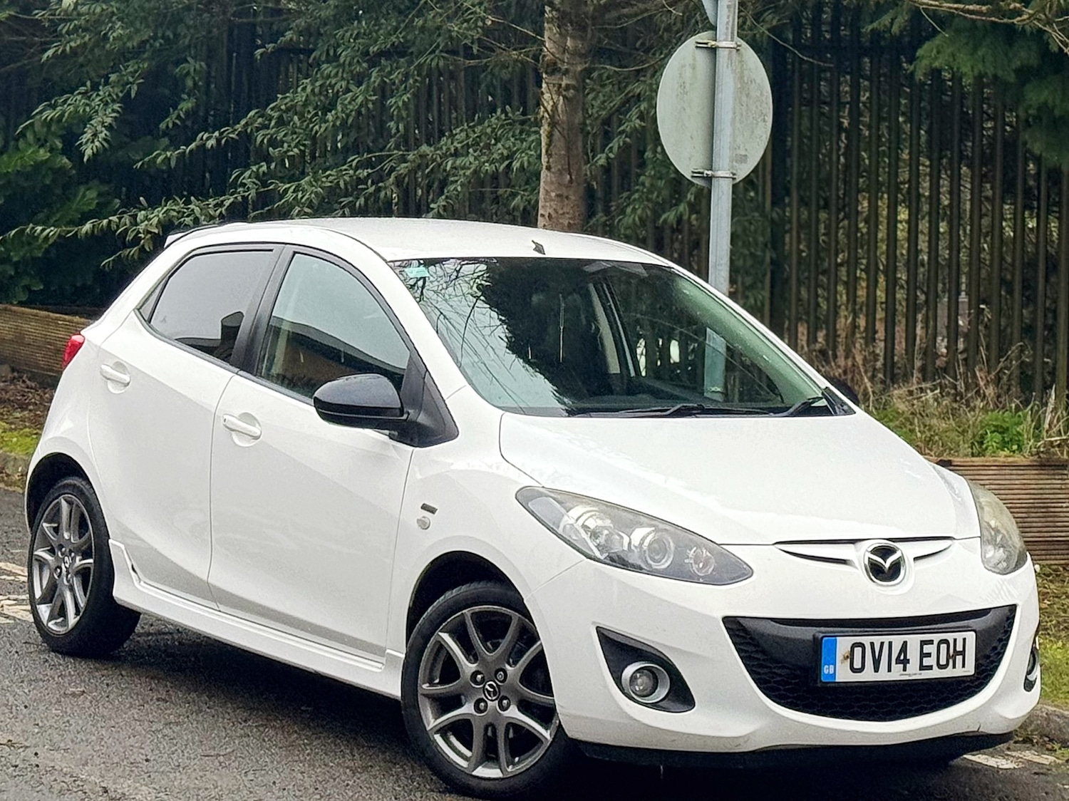 Used Mazda Mazda2 2014 for sale - 77537116: Photo 2