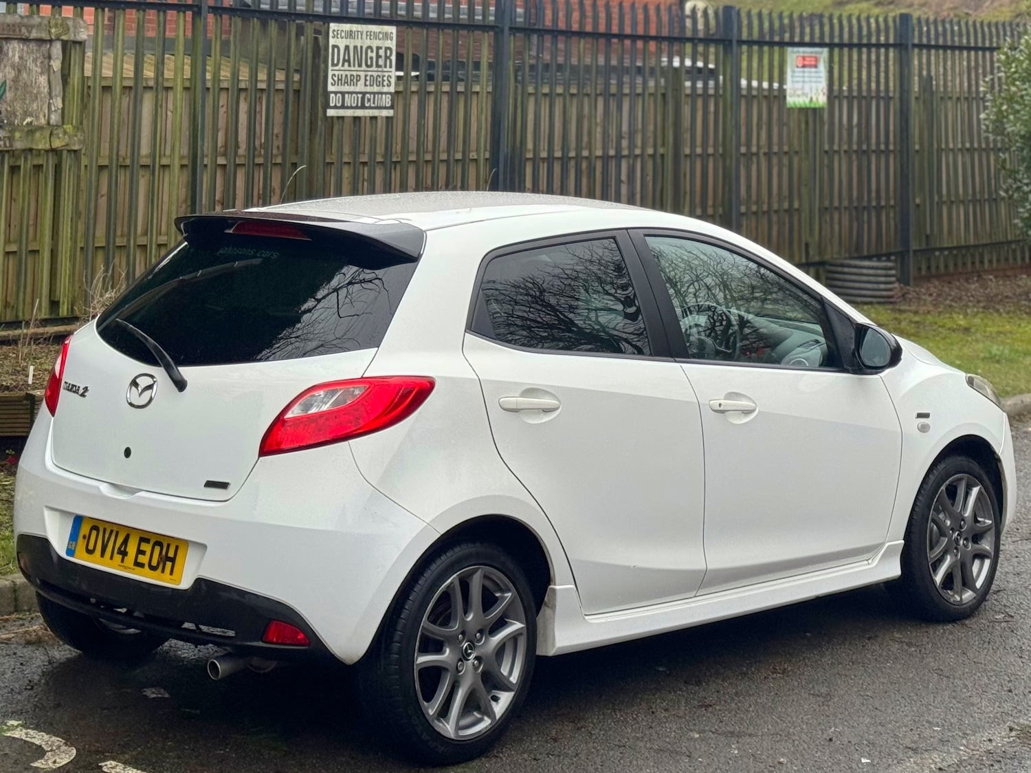 Used Mazda Mazda2 2014 for sale - 77537116: Photo 22