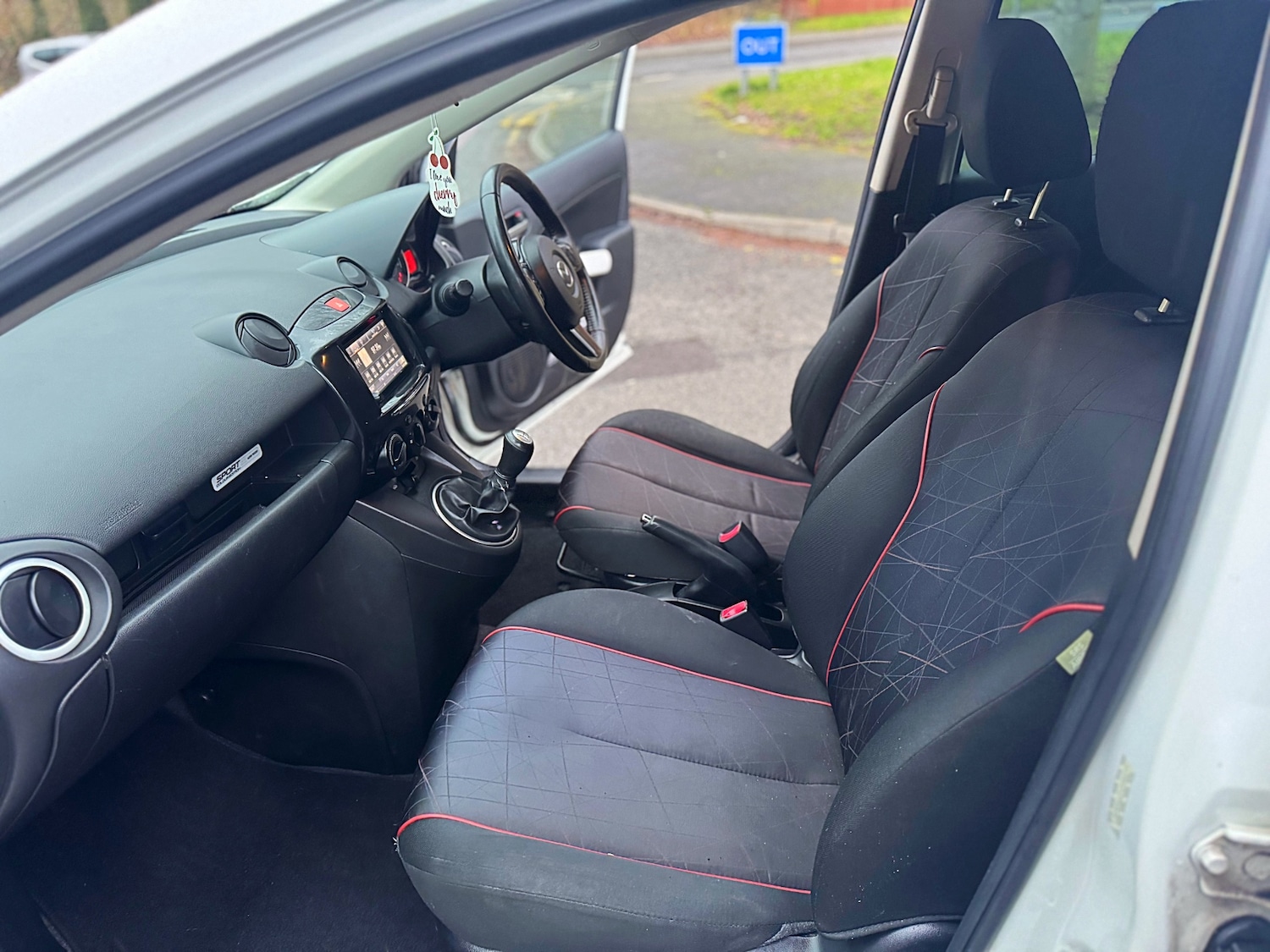 Used Mazda Mazda2 2014 for sale - 77537116: Photo 36