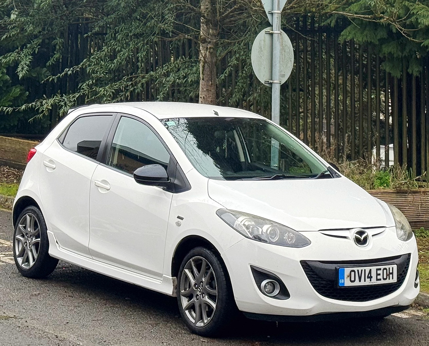 Used Mazda Mazda2 2014 for sale - 77537116: Photo 5