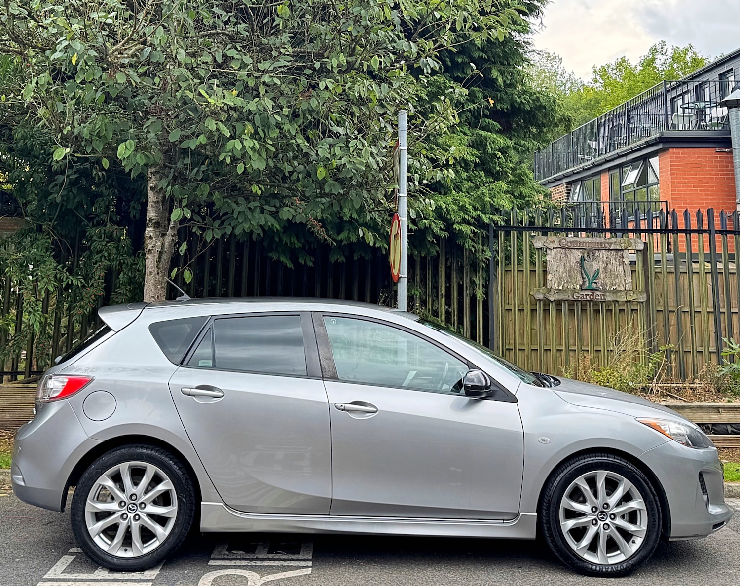 Used Mazda Mazda3 2013 for sale - 76093918: Photo 19