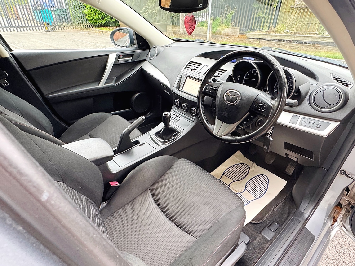 Used Mazda Mazda3 2013 for sale - 76093918: Photo 29