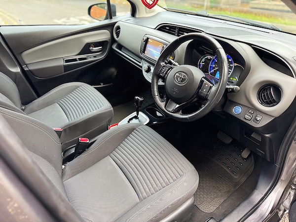 Used Toyota Yaris 2016 for sale - 76225439: Photo 28