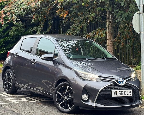Used Toyota Yaris 2016 for sale - 76225439: Photo 2
