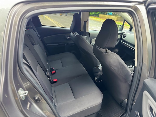 Used Toyota Yaris 2016 for sale - 76225439: Photo 32