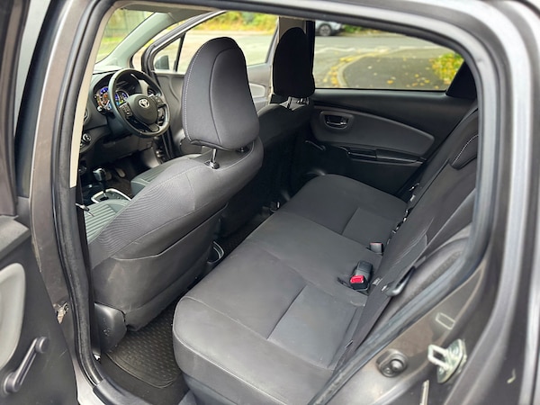 Used Toyota Yaris 2016 for sale - 76225439: Photo 36