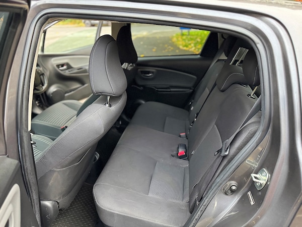 Used Toyota Yaris 2016 for sale - 76225439: Photo 37