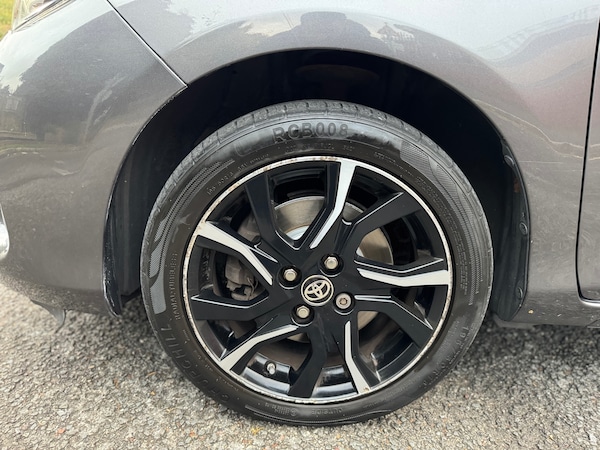 Used Toyota Yaris 2016 for sale - 76225439: Photo 39