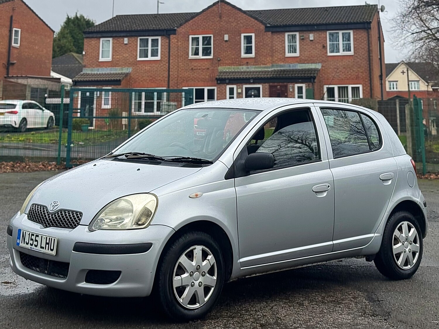 Used Toyota Yaris 2005 for sale - 77704591: Photo 9