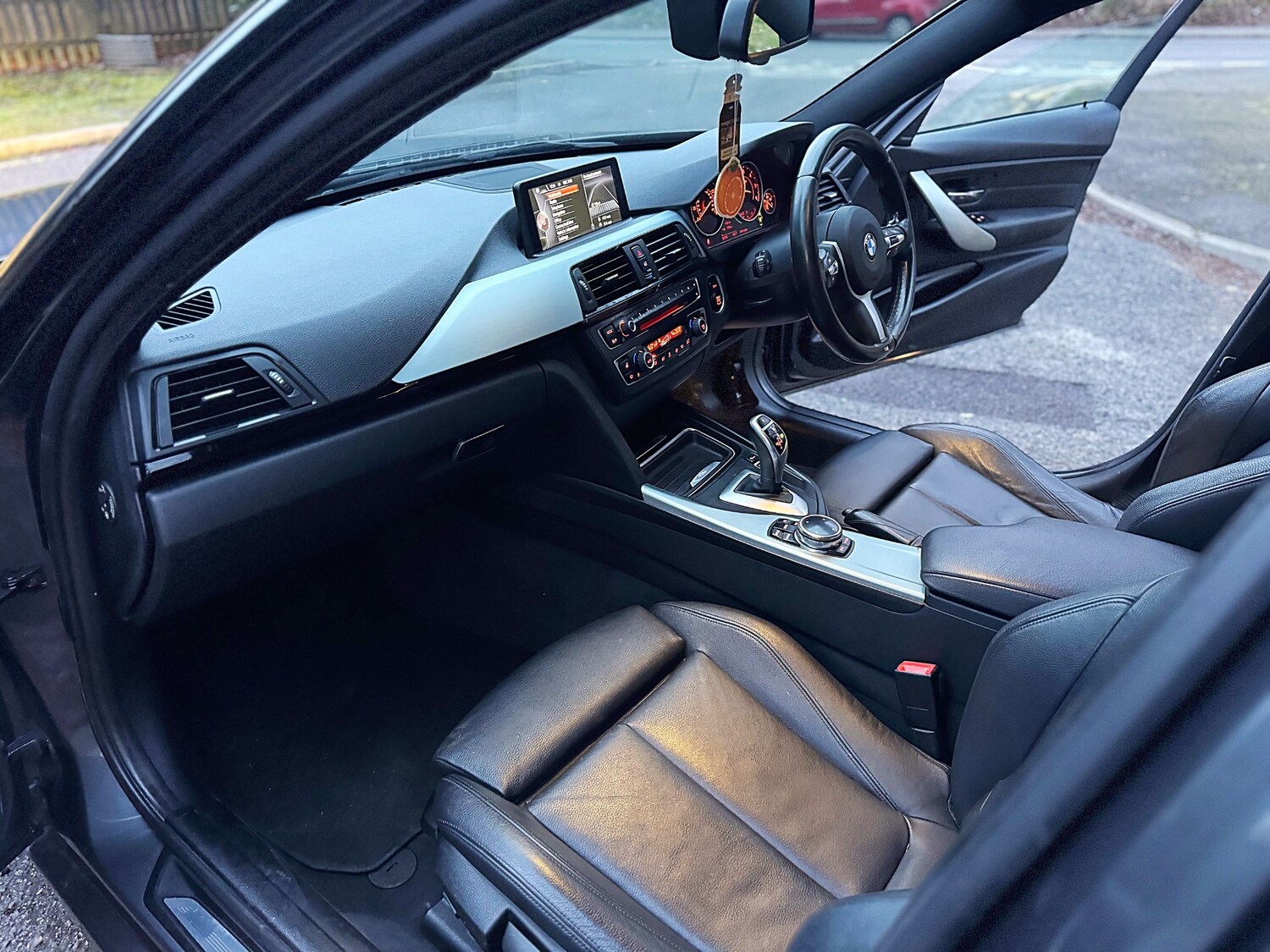 Used BMW 3 Series 2014 for sale - 77560404: Photo 35