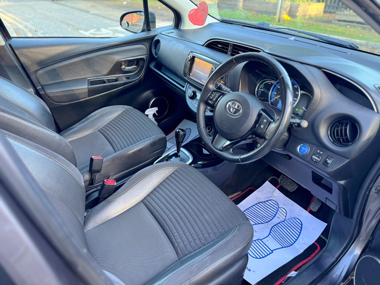 Used Toyota Yaris 2017 for sale - 77740320: Photo 27