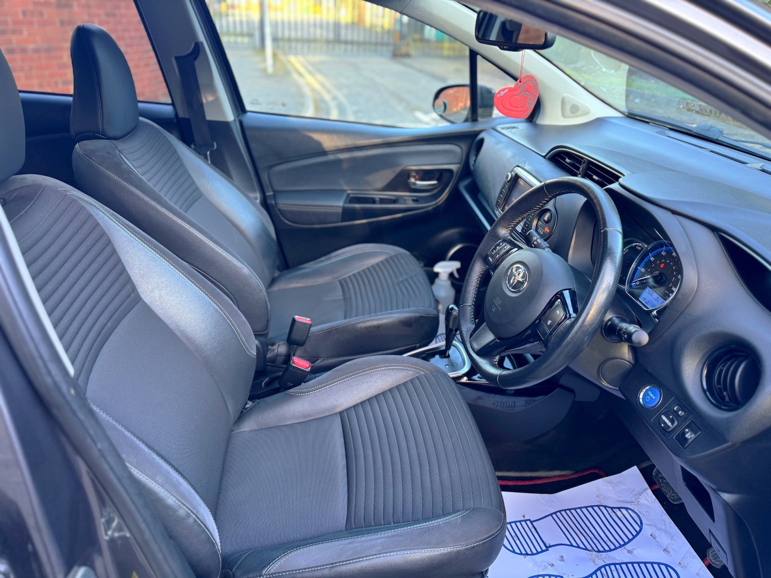 Used Toyota Yaris 2017 for sale - 77740320: Photo 29