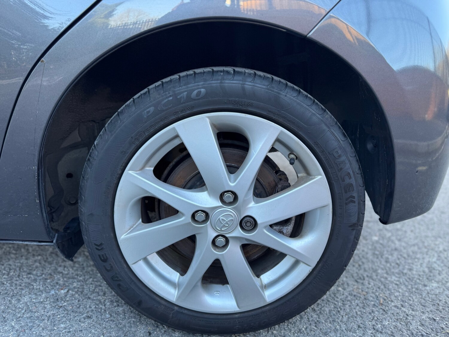 Used Toyota Yaris 2017 for sale - 77740320: Photo 39