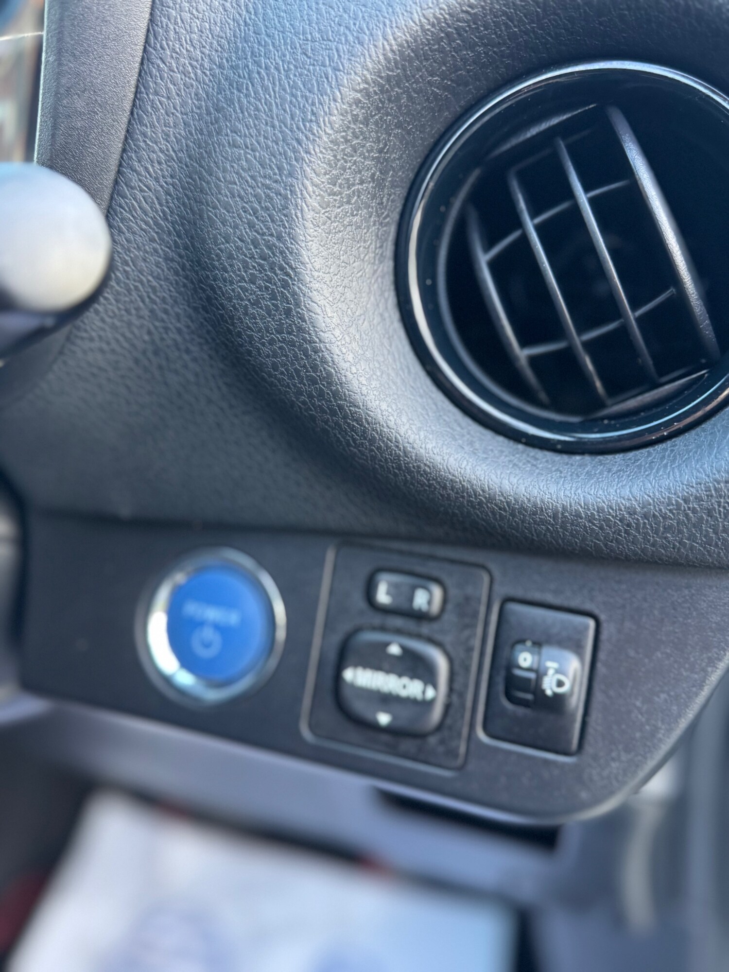 Used Toyota Yaris 2017 for sale - 77740320: Photo 43