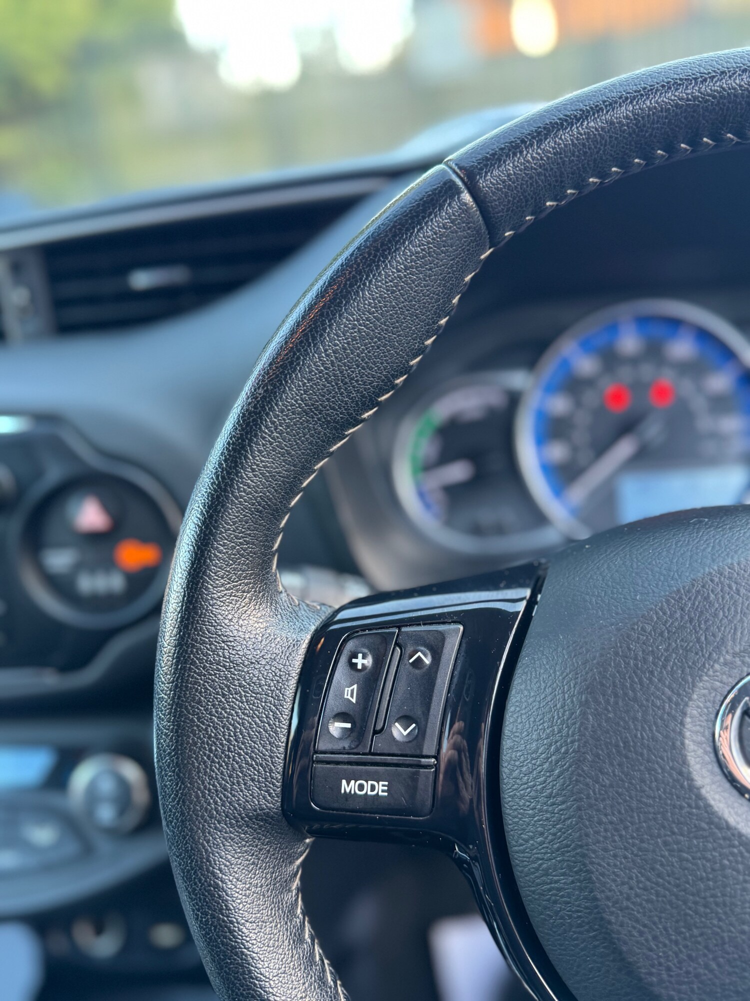 Used Toyota Yaris 2017 for sale - 77740320: Photo 44