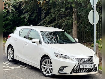 2018 (18) - 200h 1.8 SE 5dr CVT [Plus Pack]