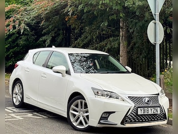 Used Lexus CT 2018 for sale - 76094067: Photo 2
