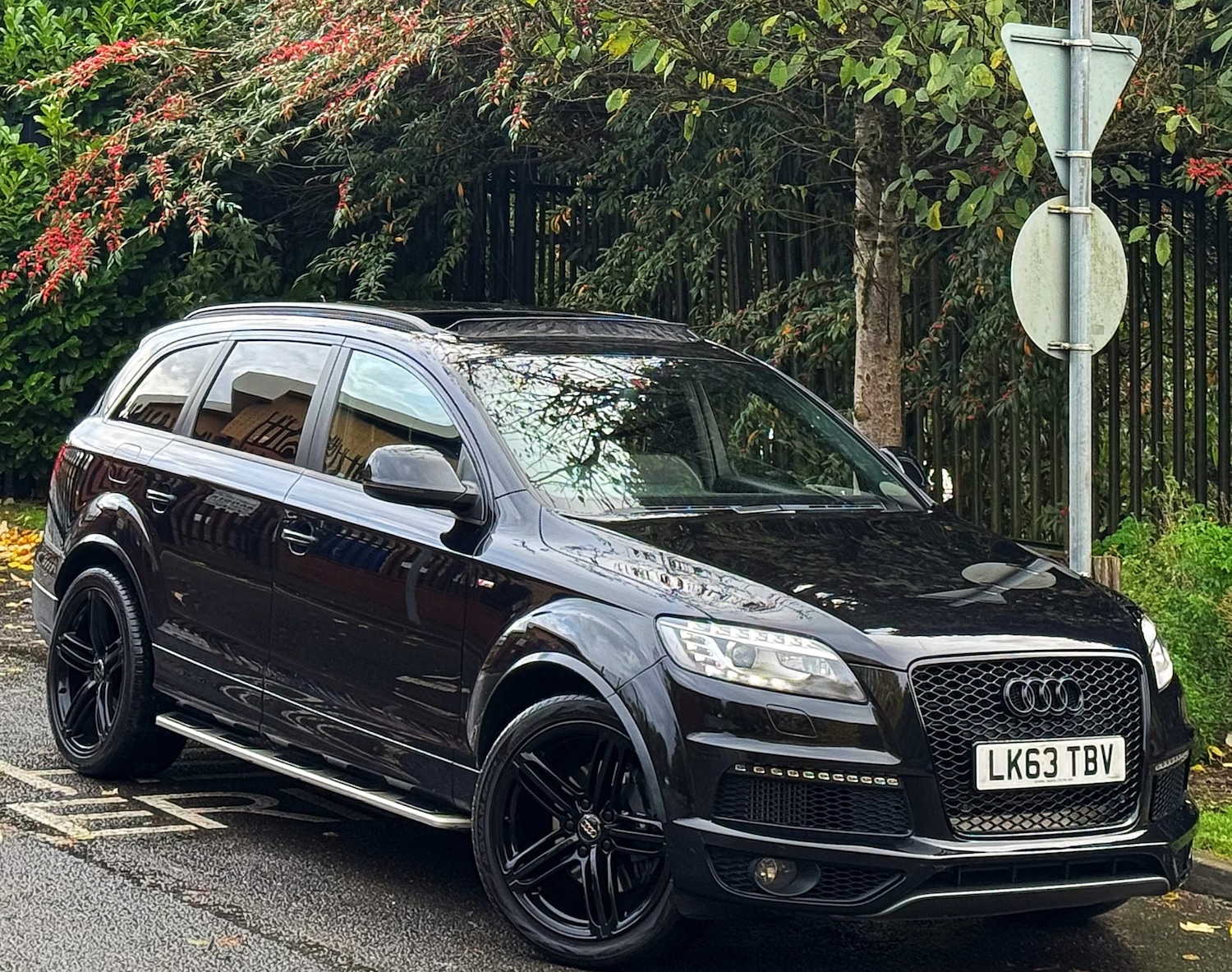 Used Audi Q7 2014 for sale - 76436684: Photo 2